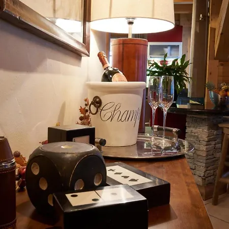 Шале Luxury 5-les Gets-luxe-confort-jacuzzi-cheminee-a 400 M Des Pistes-vue Exceptionnelle