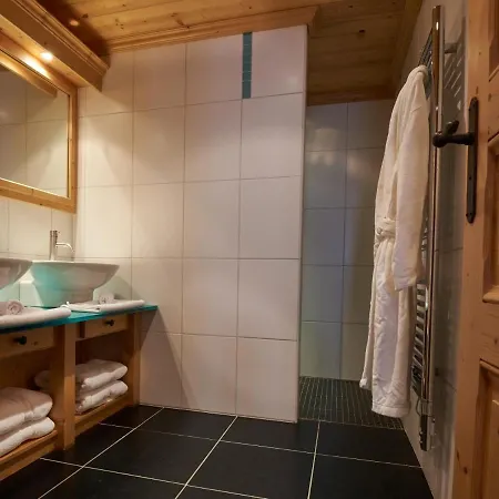 Luxury 5-les Gets-luxe-confort-jacuzzi-cheminee-a 400 M Des Pistes-vue Exceptionnelle Ле-Гет