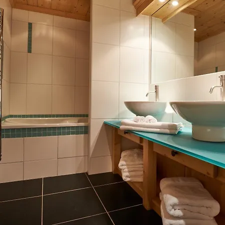 Luxury 5-les Gets-luxe-confort-jacuzzi-cheminee-a 400 M Des Pistes-vue Exceptionnelle